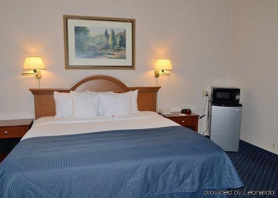 Clarion Hotel & Conference Center Northampton Esterno foto