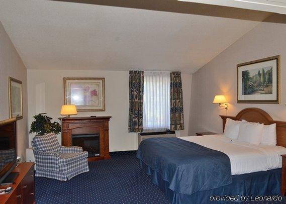 Clarion Hotel & Conference Center Northampton Esterno foto